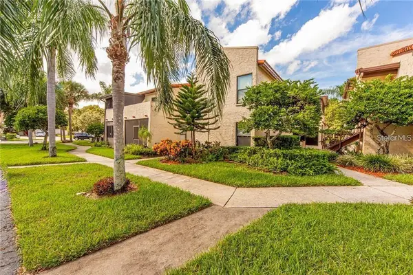 2571 Cyprus Drive #1-204, PALM HARBOR, FL 34684