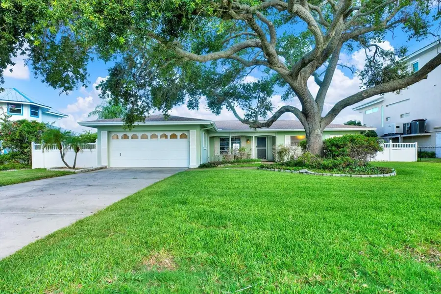 218 Driftwood Lane, Largo, FL 33770 - #2