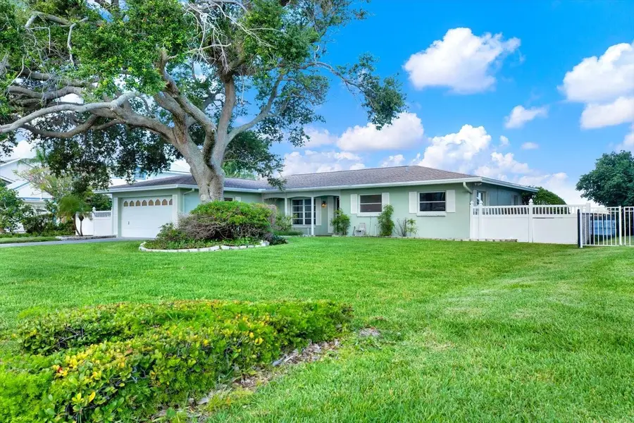 218 Driftwood Lane, Largo, FL 33770 - #3