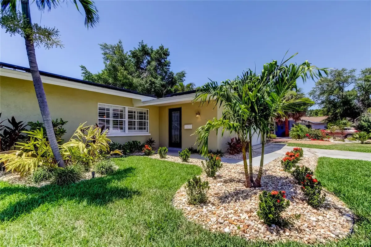 4174 14th Lane Ne, Saint Petersburg, FL 33703 - #1