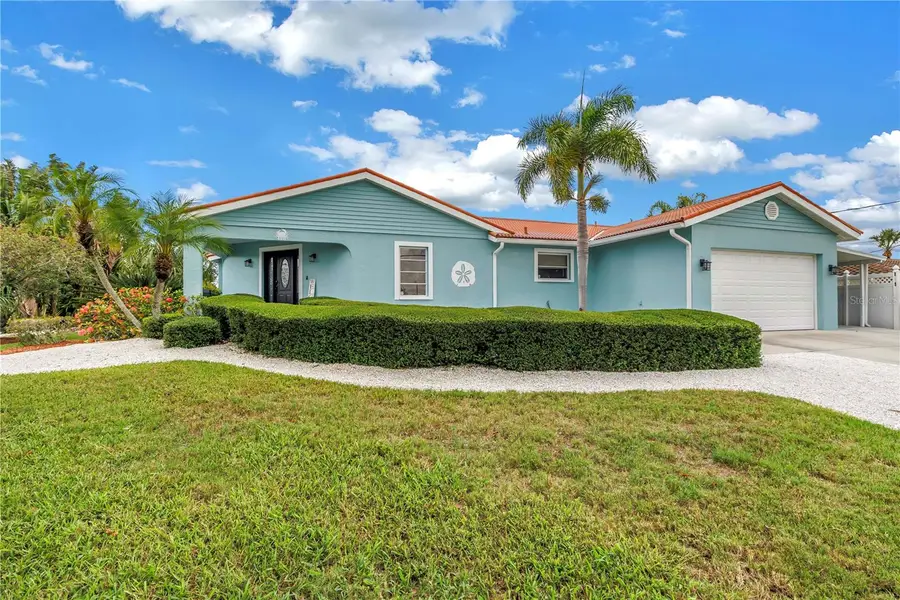 4911 Palmetto Point Drive, Palmetto, FL 34221 - #3