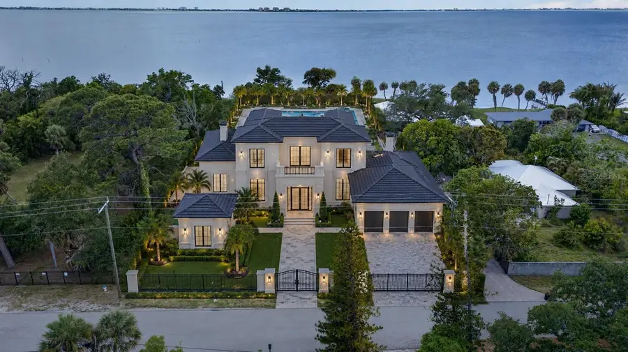 8258 Longbay Blvd, Sarasota, FL 34234 - #2