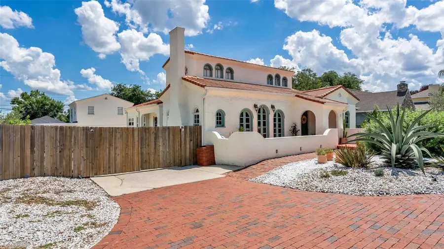 743 E Edgewood Drive, Lakeland, FL 33803 - #2
