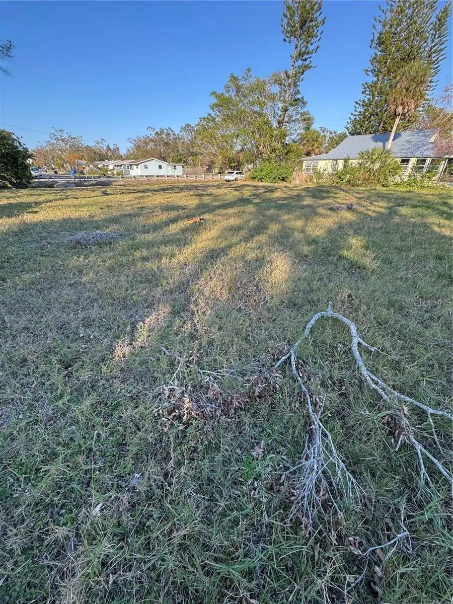 26th Avenue S, Saint Petersburg, FL 33711 - #3