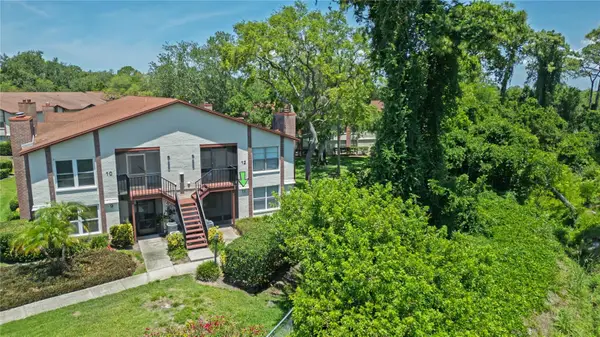 3455 Countryside Boulevard #11, CLEARWATER, FL 33761