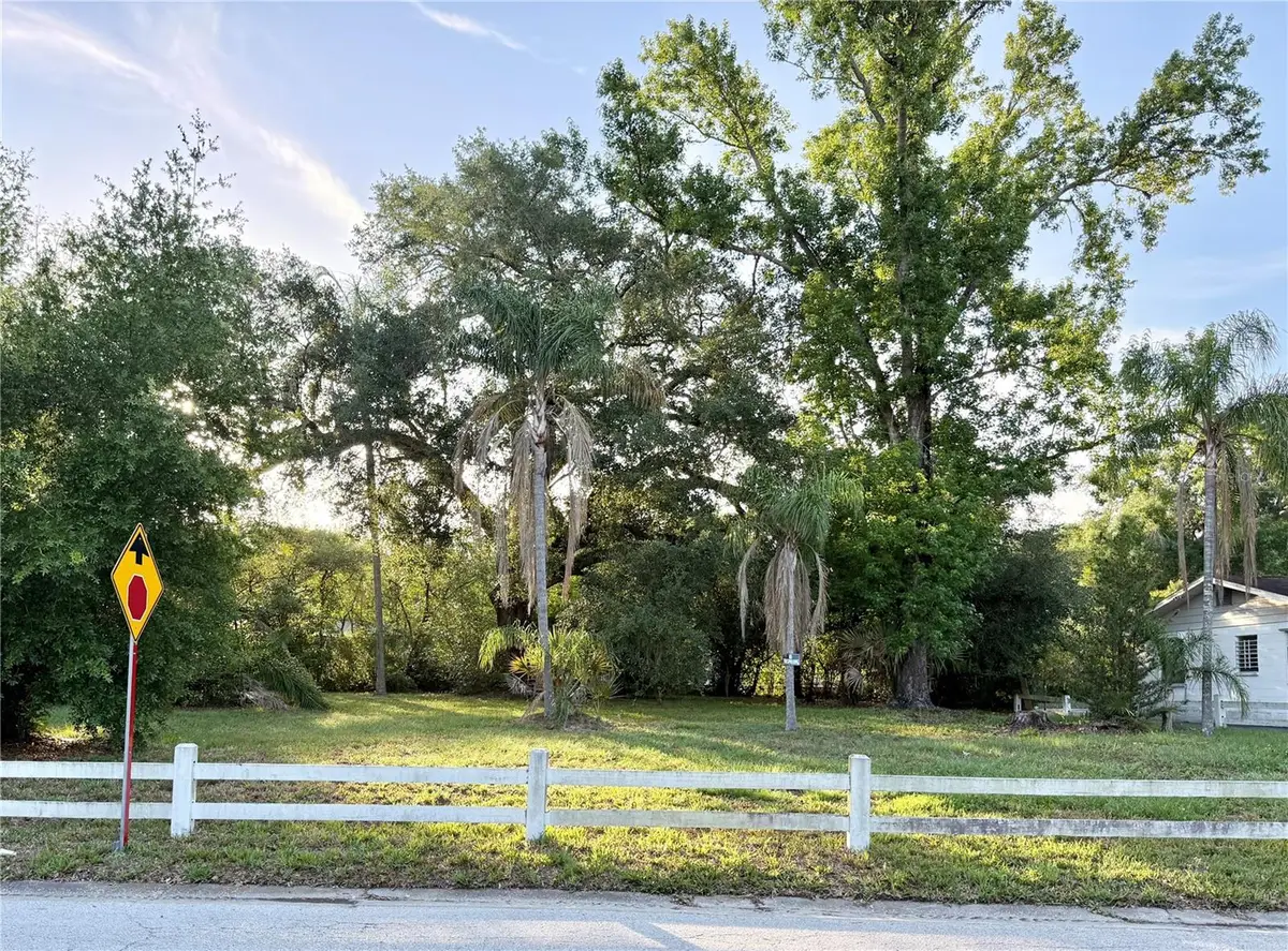 304 Springdale Place, Temple Terrace, FL 33617 - #1