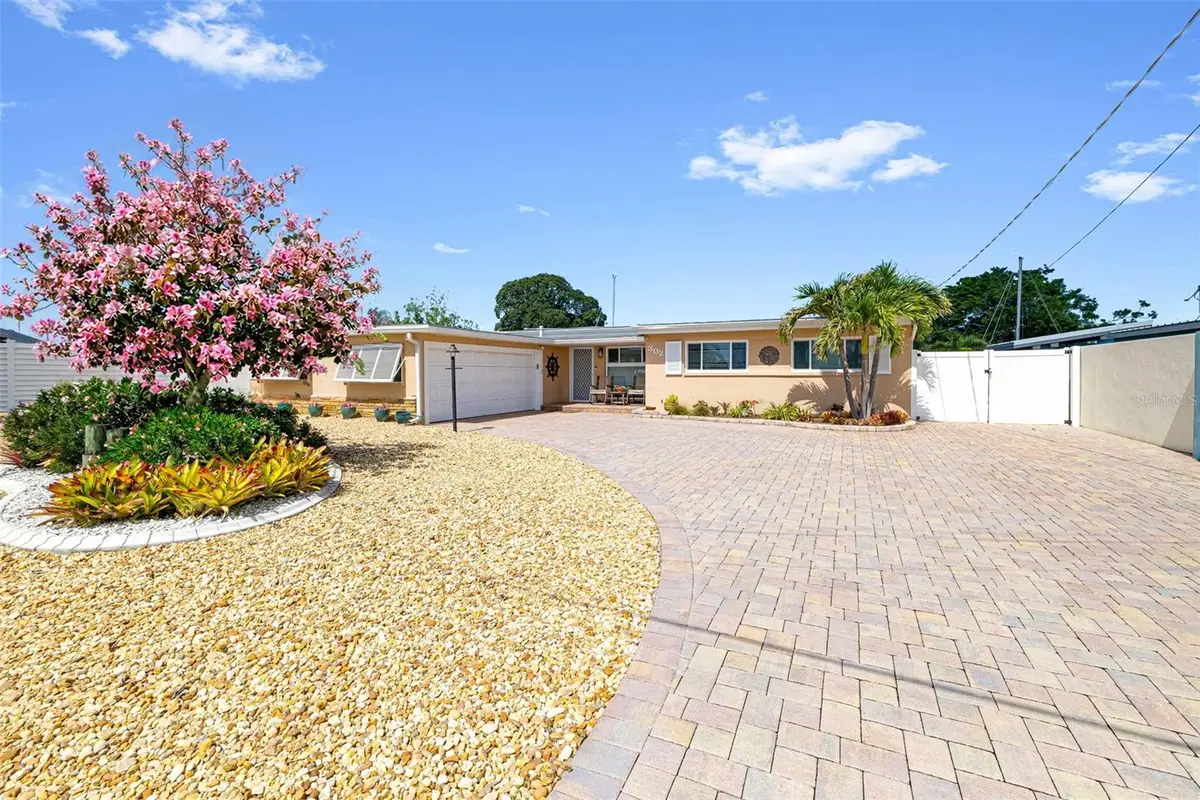 302 Bryn Mawr Island, Bradenton, FL 34207 - #1