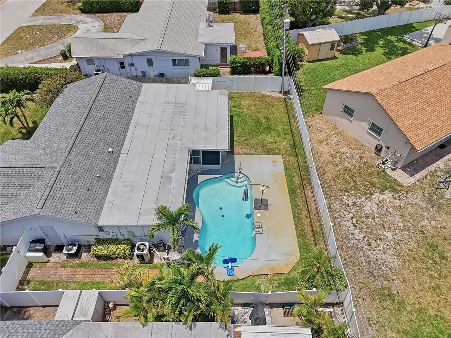 14161 Hetrick Circle N, Largo, FL 33774 - #3