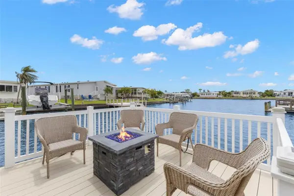 124 Americana Court Ne #214, ST PETERSBURG, FL 33702