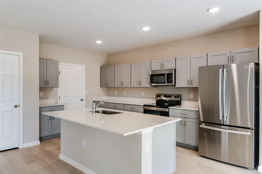 9110 Belleview Forest Pass, Dade City, FL 33525 - #2