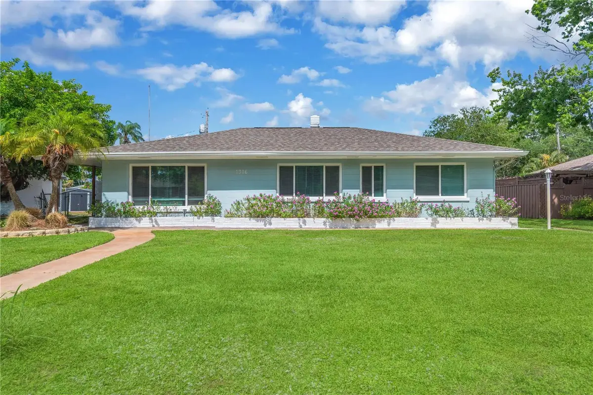 1306 30th Street W, Bradenton, FL 34205 - #1