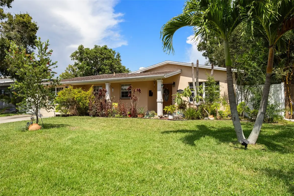 8915 59th Way N, Pinellas Park, FL 33782 - #1