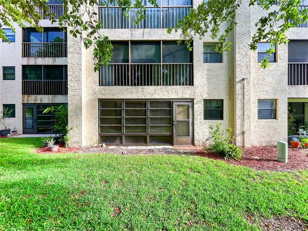11485 Oakhurst Road #A102, LARGO, FL 33774