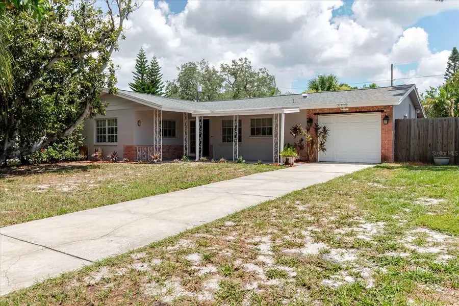 2032 W Ridge Drive, Clearwater, FL 33763 - #2