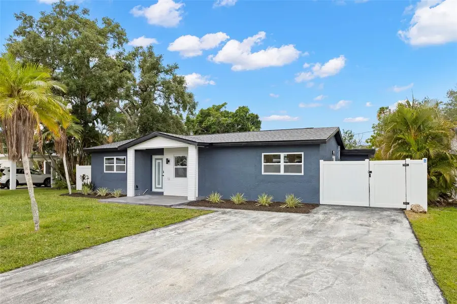 4430 Carson Street Ne, Saint Petersburg, FL 33703 - #3