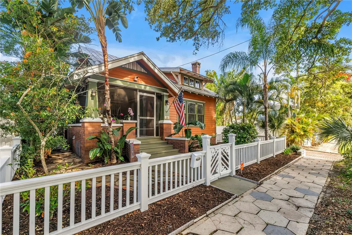 1114 3rd Street N, Saint Petersburg, FL 33701 - #1