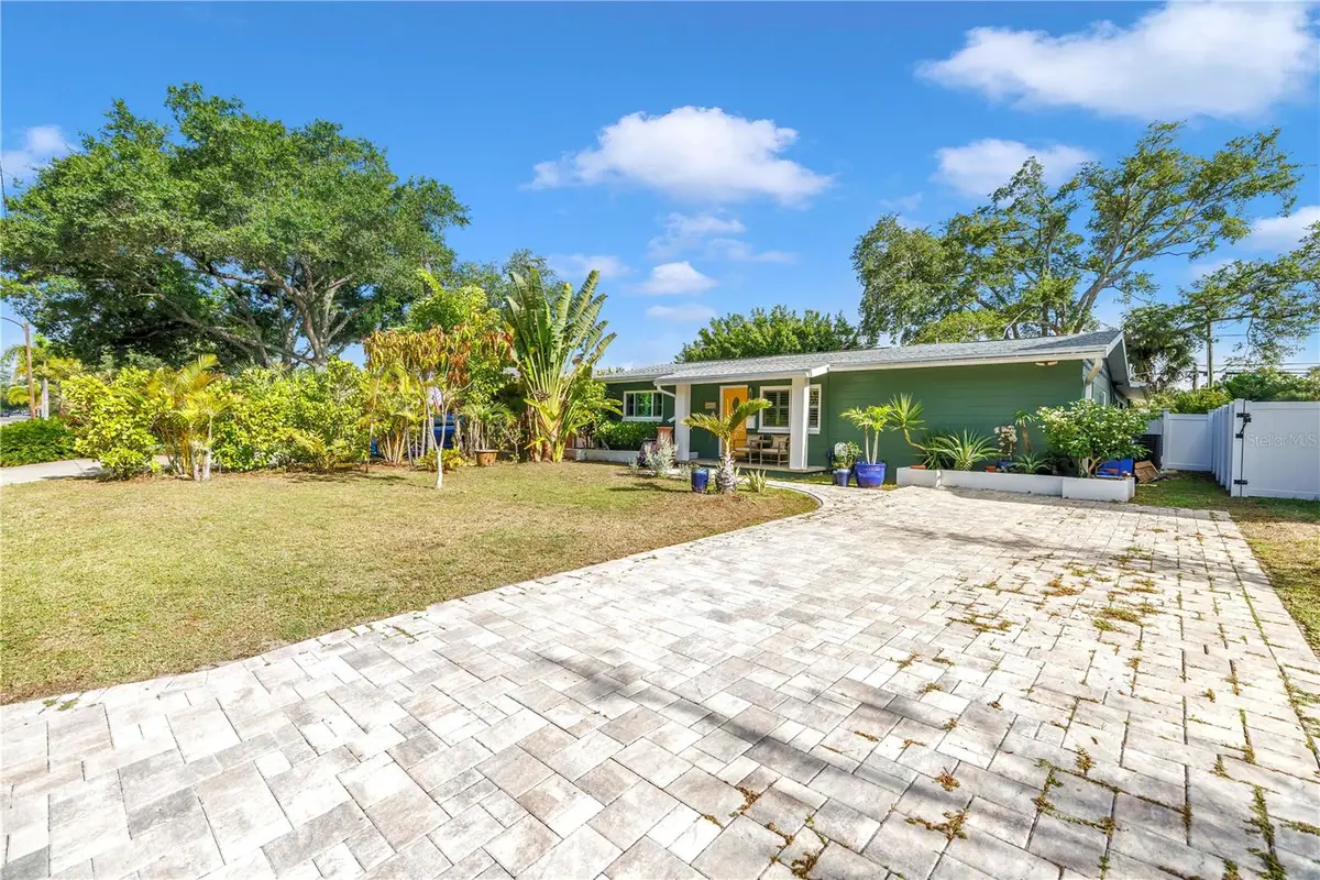 263 42nd Avenue Ne, Saint Petersburg, FL 33703 - #1