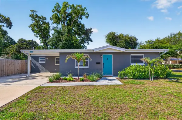 4750 39th Avenue N, ST PETERSBURG, FL 33714