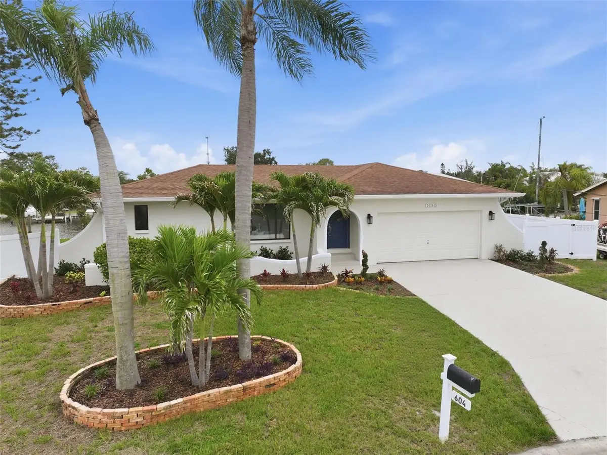604 Kingston Court, Apollo Beach, FL 33572 - #1