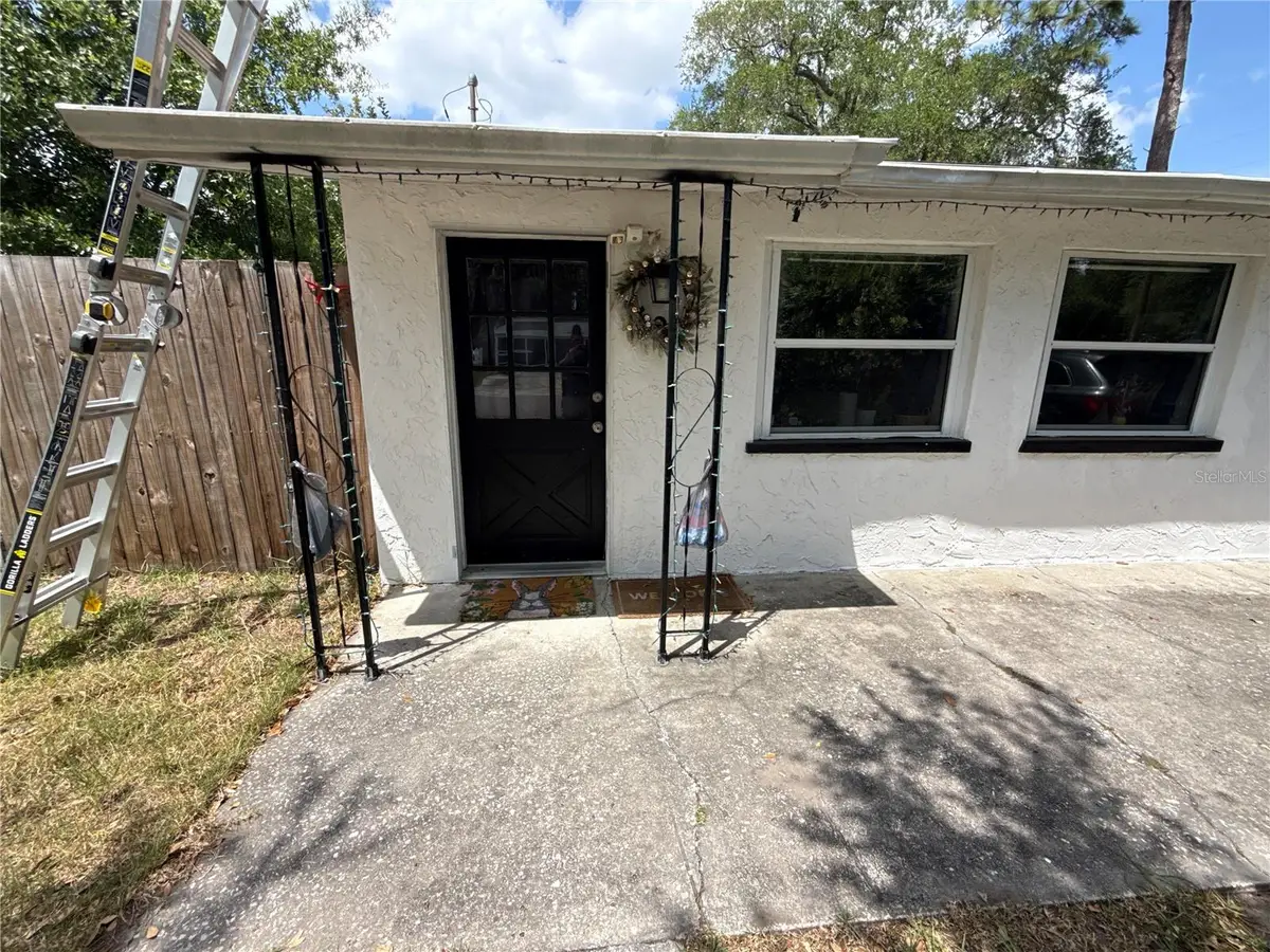524 4th Avenue Ne, Largo, FL 33770 - #1