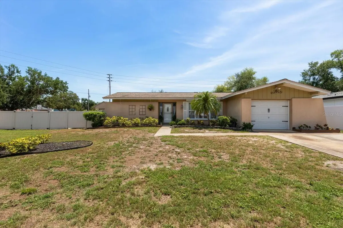 13720 94th Avenue, Seminole, FL 33776 - #1