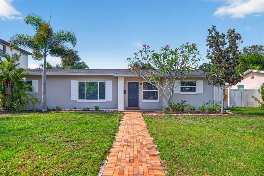 642 38th Avenue Ne, Saint Petersburg, FL 33704 - #2