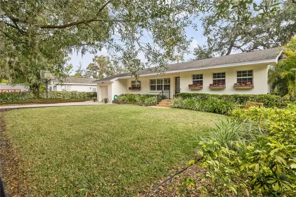 1418 E Park Circle, TAMPA, FL 33604