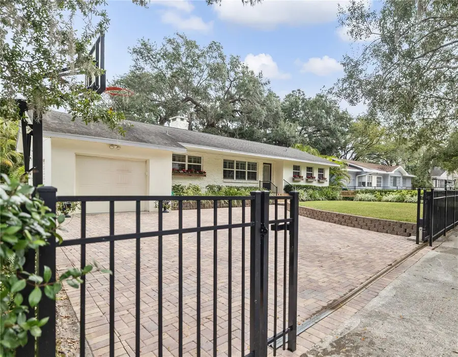 1418 E Park Circle, Tampa, FL 33604 - #2