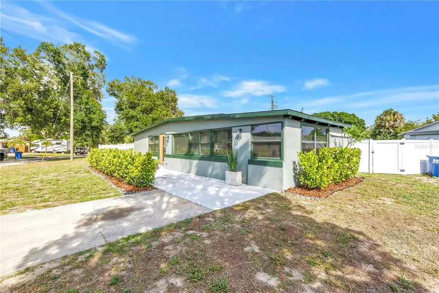 7599 Meadowlawn Drive N, Saint Petersburg, FL 33702 - #2