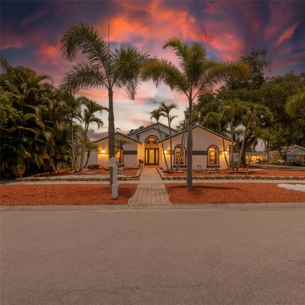 8949 106th Avenue N, Seminole, FL 33777 - #1