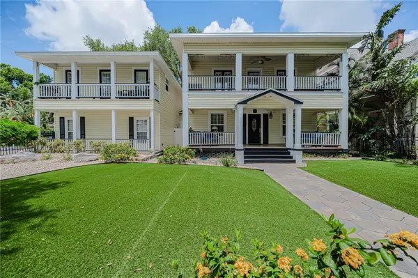 732 and 732 1/2 NE Oak Street, ST PETERSBURG, FL 33701