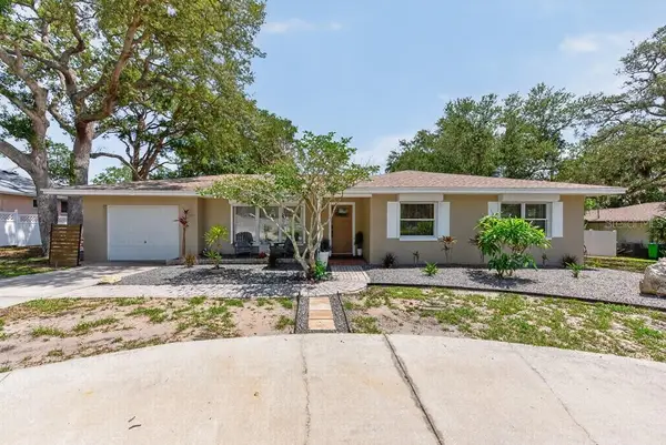 14728 Bay Drive, LARGO, FL 33774