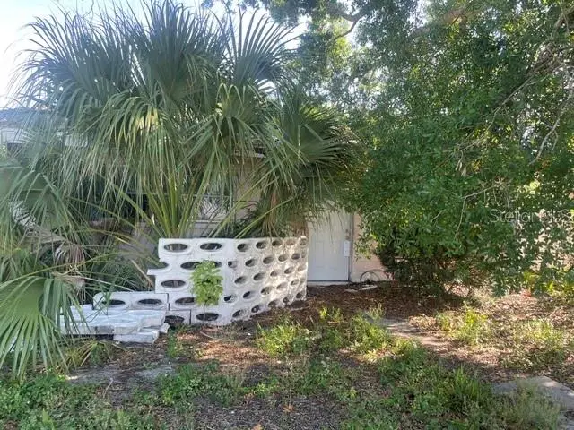 547 75th Avenue N, Saint Petersburg, FL 33702 - #1
