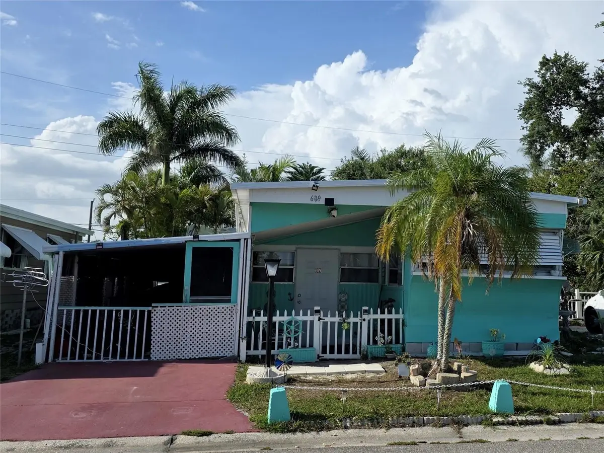 609 50th Avenue W, Bradenton, FL 34207 - #1