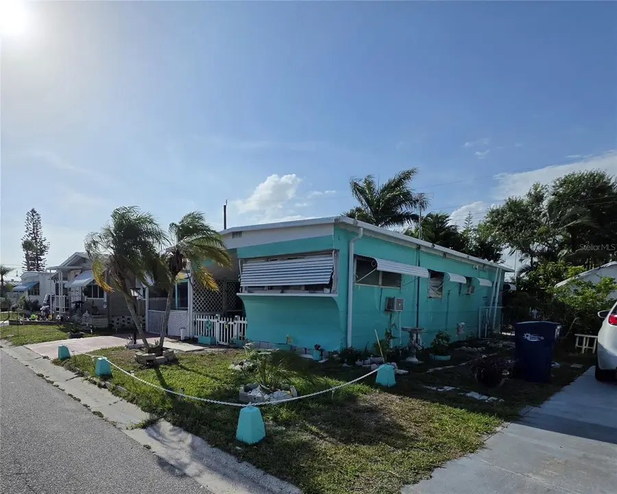609 50th Avenue W, Bradenton, FL 34207 - #2