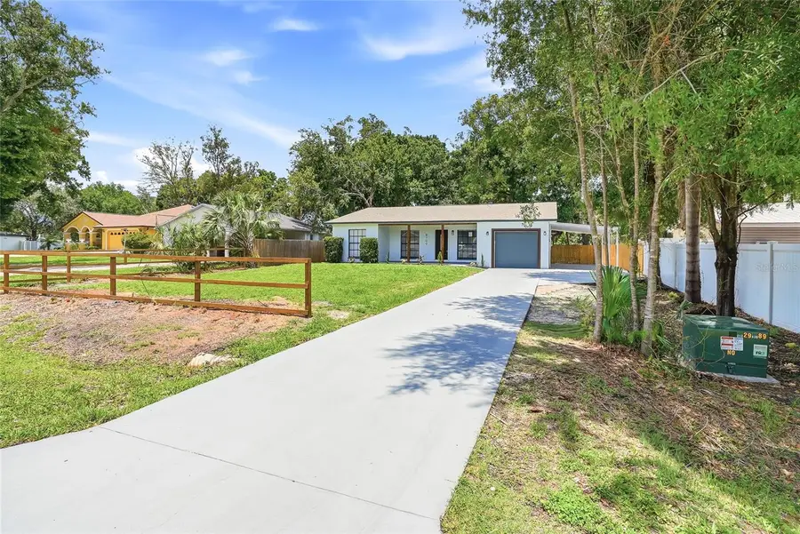 8709 Fountain Avenue, Tampa, FL 33615 - #3