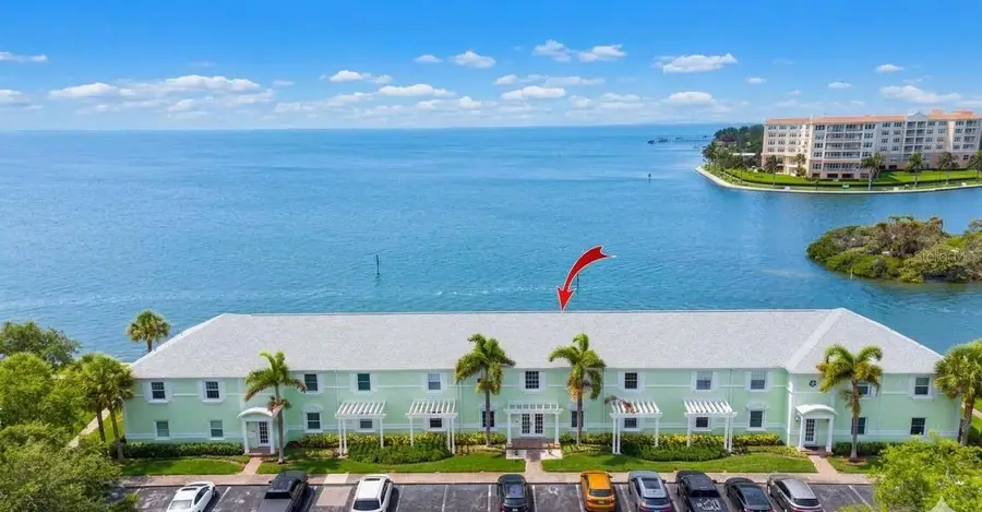 5282 Beach Drive Se #APT D, Saint Petersburg, FL 33705 - #2