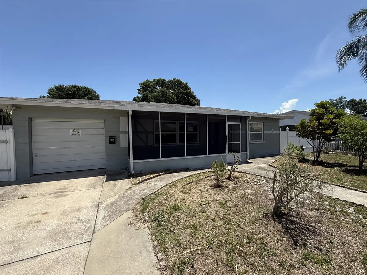 6535 16th Street N, Saint Petersburg, FL 33702 - #1