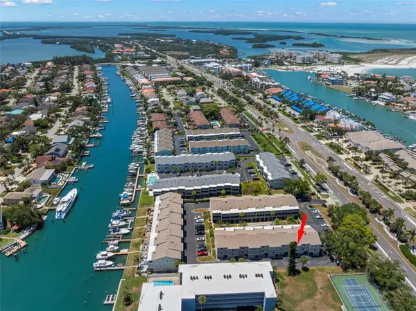 737 Pinellas Bayway S #308, ST PETERSBURG, FL 33715