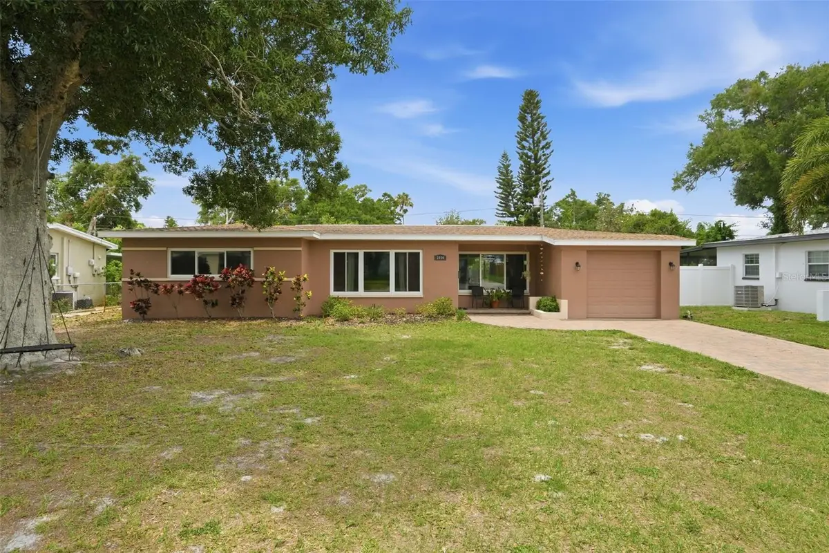 2050 75th Street N, Saint Petersburg, FL 33710 - #1