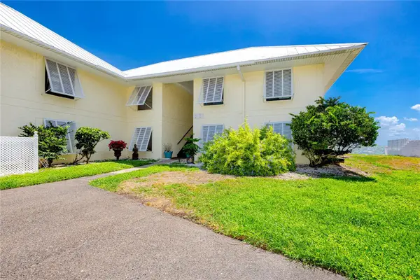 7310 Sunshine Skyway Lane S #119, ST PETERSBURG, FL 33711