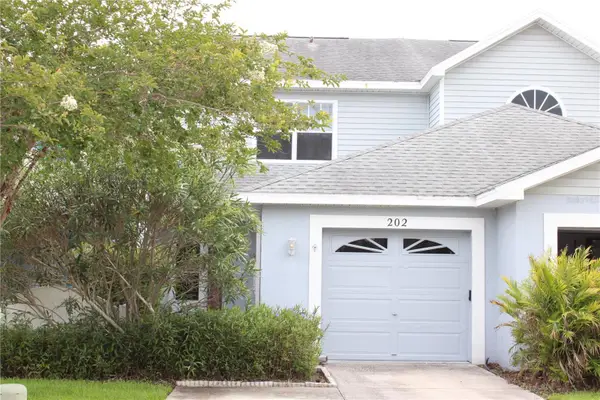 202 Hemingway Drive, OLDSMAR, FL 34677