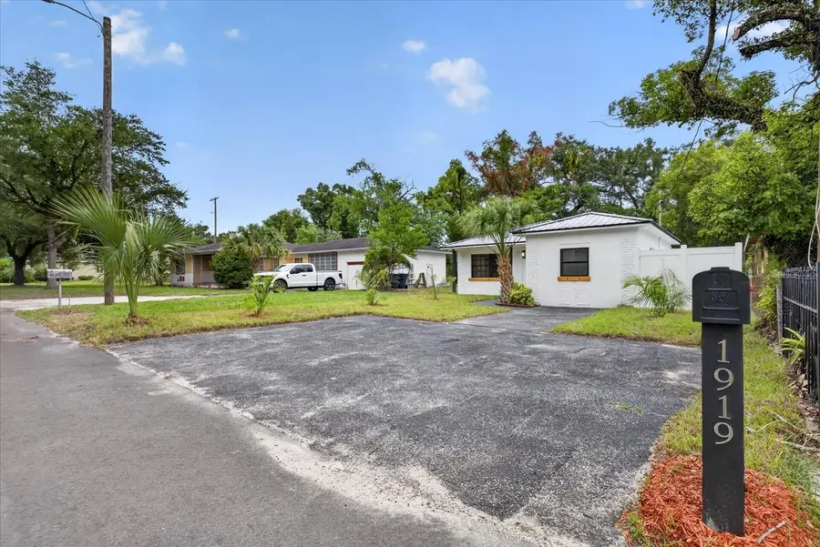 1919 E Clifton Street, Tampa, FL 33610 - #2