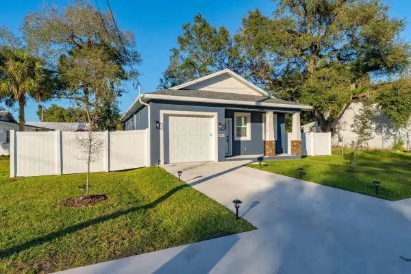 3402 E 10th Avenue, TAMPA, FL 33605