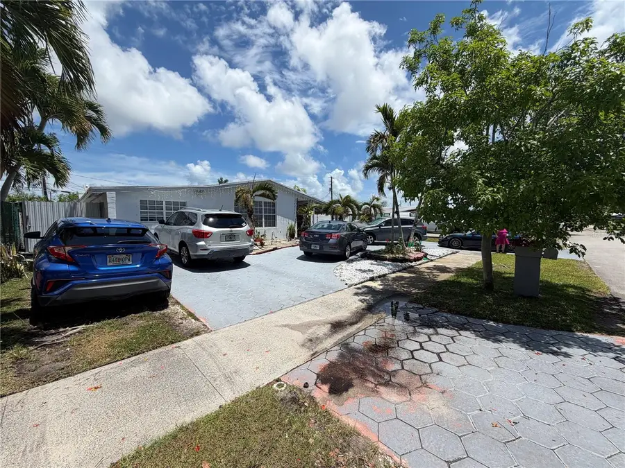 18615 SW 98th Avenue, Miami, FL 33157 - #2