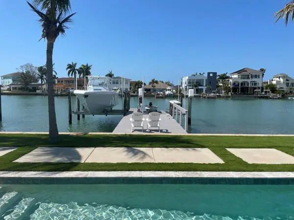 11180 9th Street E, TREASURE ISLAND, FL 33706