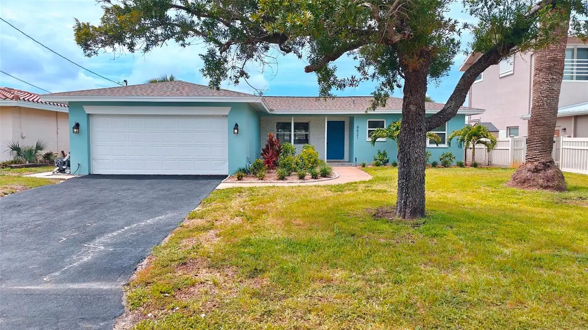 8521 42nd Avenue N, Saint Petersburg, FL 33709 - #1