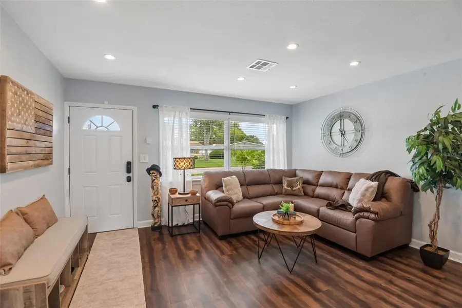5520 24th Terrace N, Saint Petersburg, FL 33710 - #3