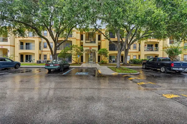 5602 Pinnacle Heights Circle #108, TAMPA, FL 33624