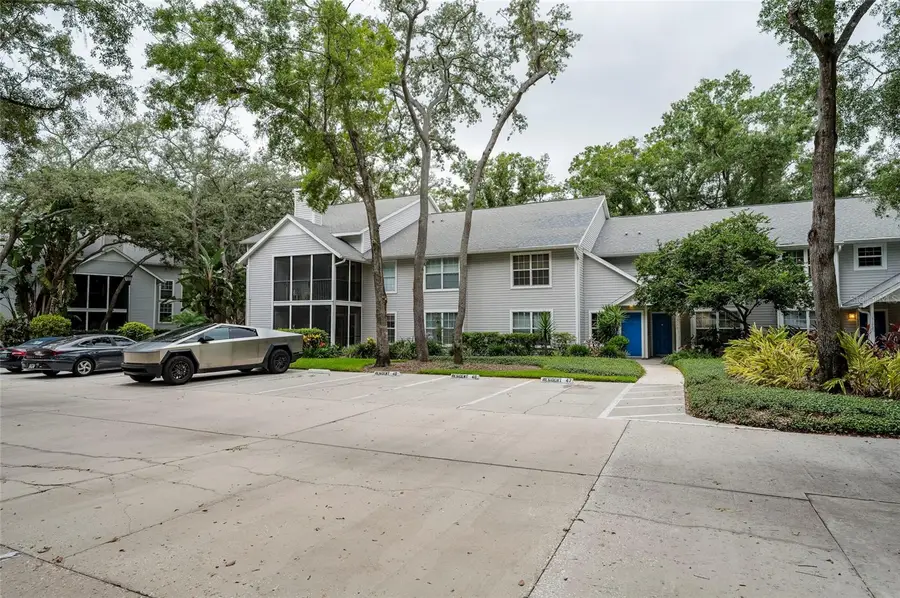3164 Valley Oaks Drive #3164, Tampa, FL 33618 - #2